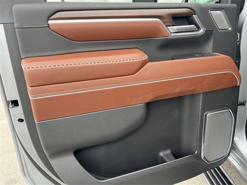 New 2026 GMC Sierra 2500 Denali Ultimate w/ Max Trailering Package image 25