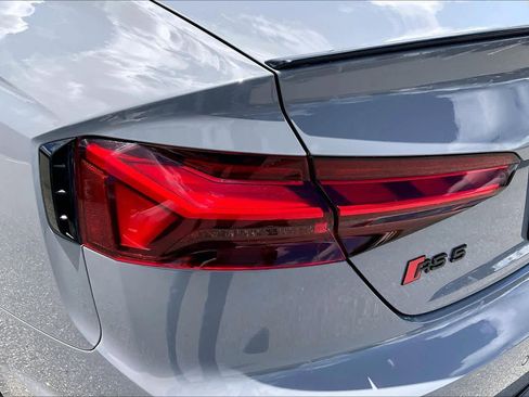 Used 2022 Audi RS 5 AWD/4WD image 27