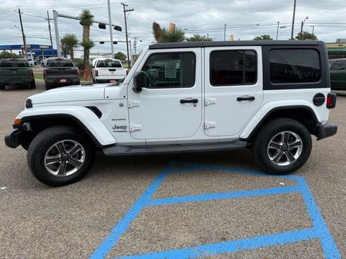 Used 2021 Jeep Wrangler Unlimited Sahara AWD/4WD image 4