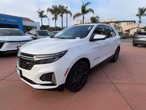 Used 2023 Chevrolet Equinox RS image 4