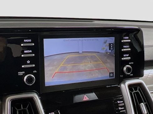 Certified 2021 Kia Sorento S w/ Panoramic Sunroof Package image 13