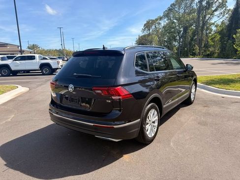 Used 2018 Volkswagen Tiguan SE FWD image 13