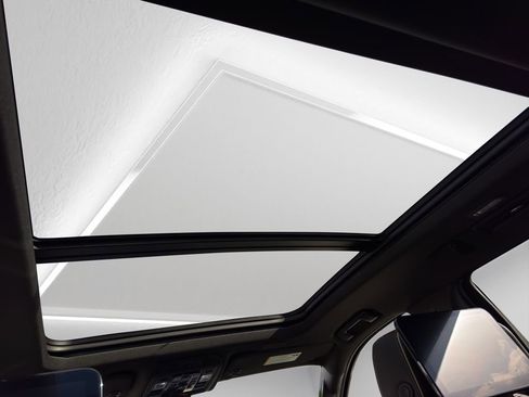 New 2026 Chevrolet Tahoe Premier image 18