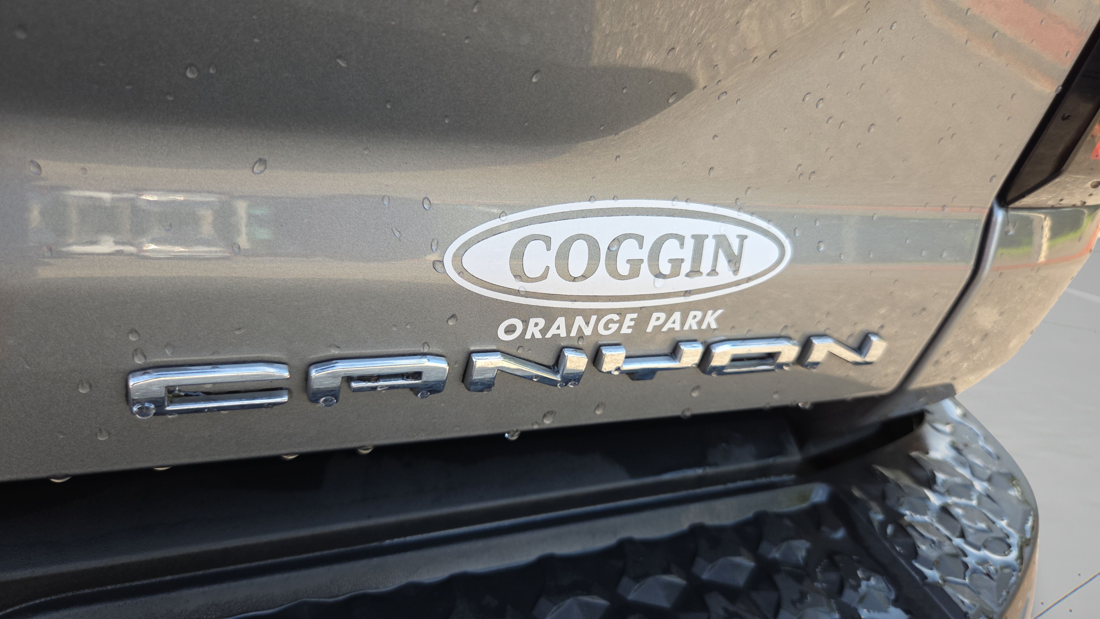 Used 2023 GMC Canyon Denali AWD/4WD image 35