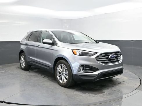 Used 2024 Ford Edge Titanium AWD/4WD image 4