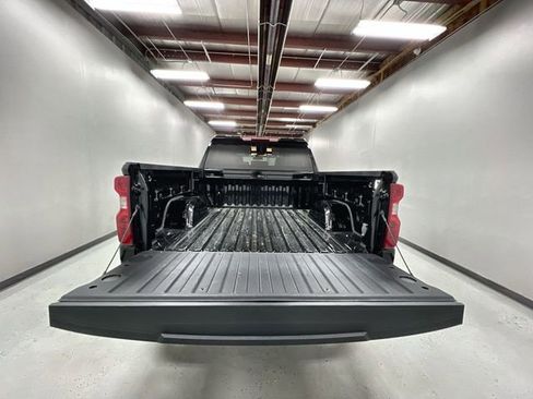 Certified 2024 Chevrolet Silverado 1500 LT image 25