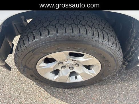 Used 2022 RAM 1500 Big Horn AWD/4WD image 29