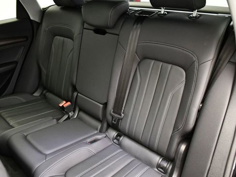 Certified 2023 Audi Q5 2.0T Premium w/ Convenience Package image 45