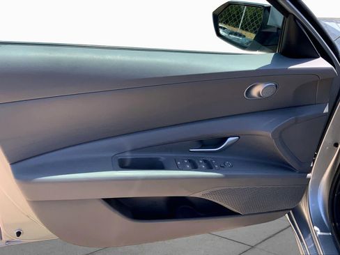 Used 2023 Hyundai Elantra SEL FWD image 20