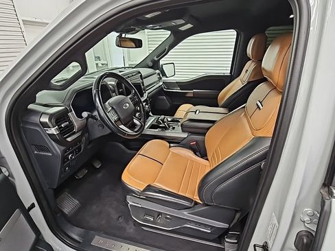 Used 2023 Ford F150 Platinum image 10