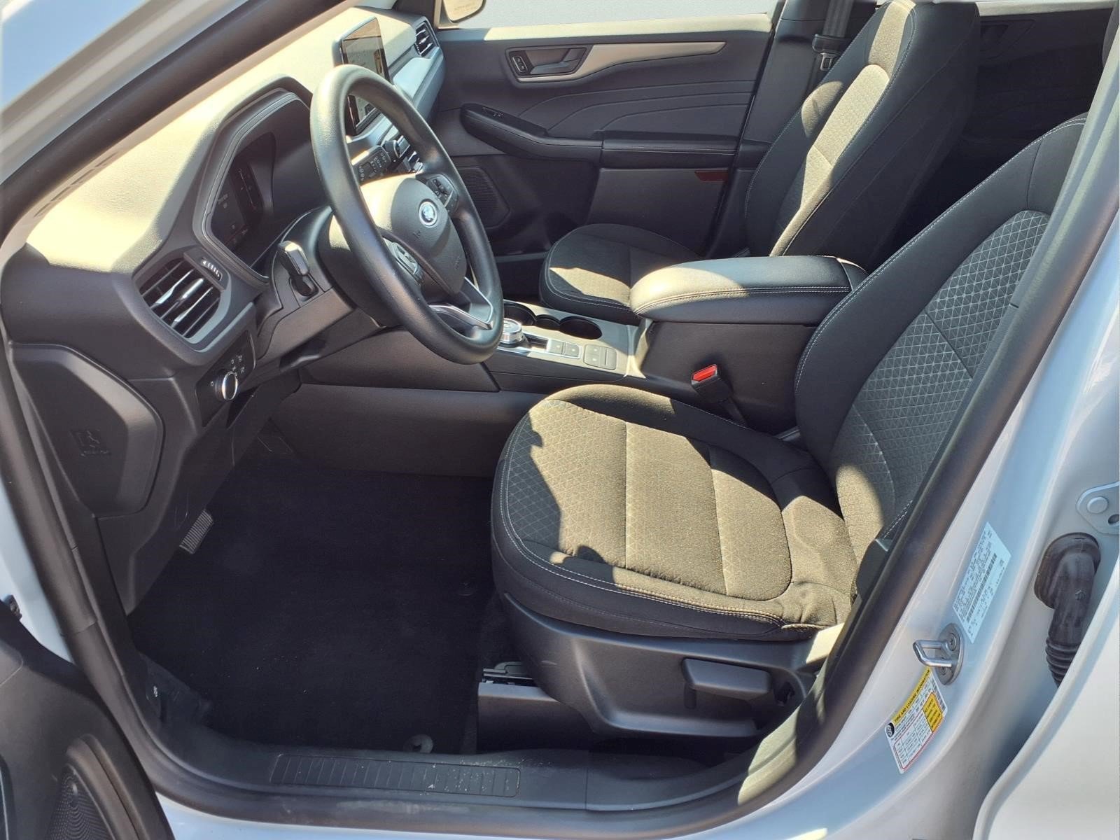 Used 2025 Ford Escape Active FWD image 17