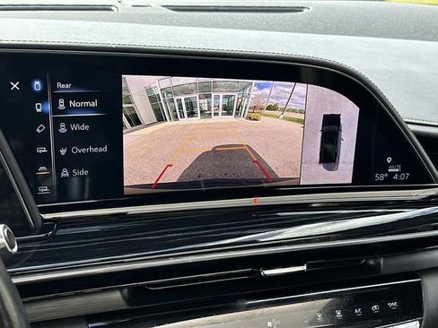 Used 2021 Cadillac Escalade ESV Sport w/ LPO, Illumination Package AWD/4WD image 29