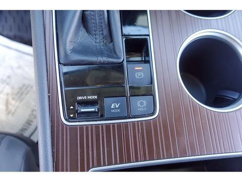 Certified 2021 Toyota Sienna LE FWD image 20