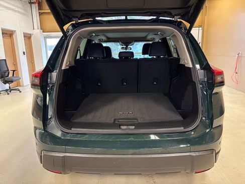 New 2026 Nissan Rogue SV AWD/4WD image 17