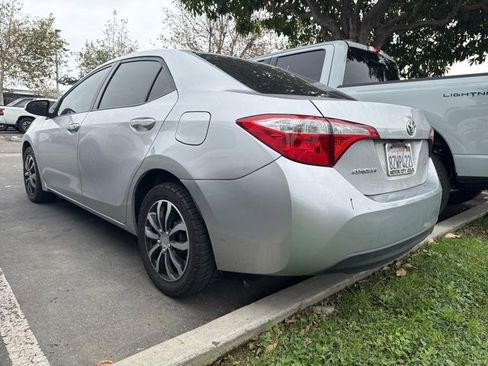 Used 2015 Toyota Corolla LE image 2