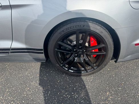 Used 2020 Ford Mustang Shelby GT500 w/ Technology Package RWD image 8