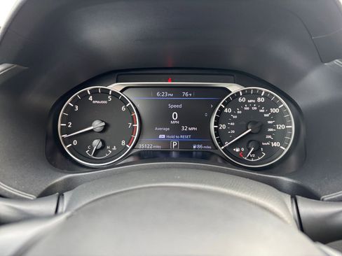 Used 2025 Nissan Altima 2.5 SV FWD image 43