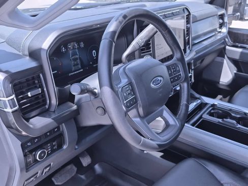 Used 2023 Ford F350 Lariat w/ Lariat Ultimate Package AWD/4WD image 10