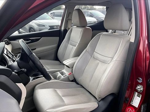 Used 2021 Nissan Rogue Sport SL w/ Premium Package FWD image 5