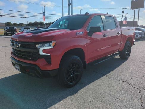 Used 2023 Chevrolet Silverado 1500 LT Trail Boss AWD/4WD image 4