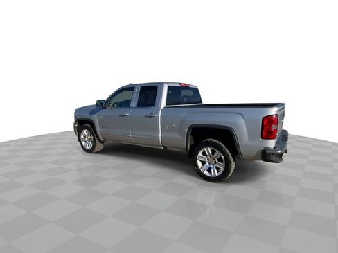 Used 2017 GMC Sierra 1500 SLE w/ SLE Value Package image 6