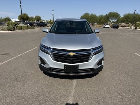 Used 2022 Chevrolet Equinox LT FWD image 2