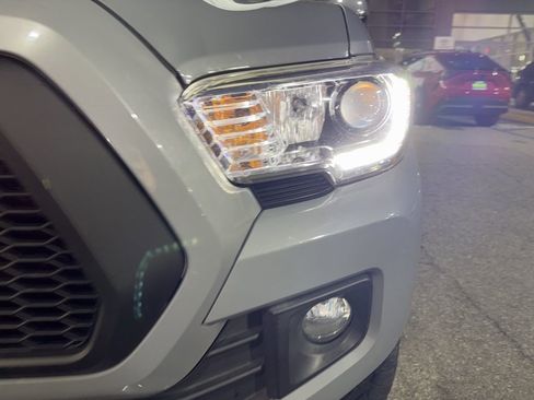 Used 2019 Toyota Tacoma TRD Off-Road image 28