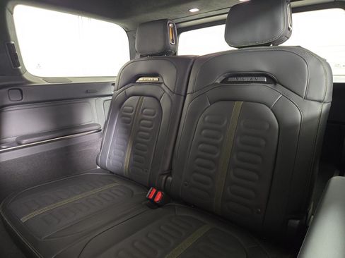 Used 2024 Rivian R1S Adventure AWD/4WD image 22