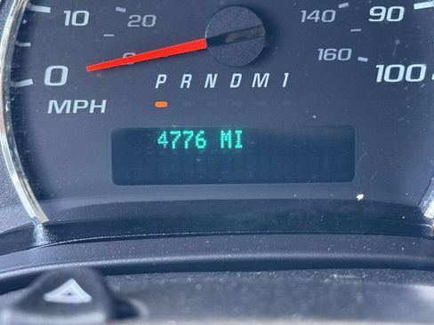 Used 2025 GMC Savana 2500 w/ Driver Convenience Package RWD image 27