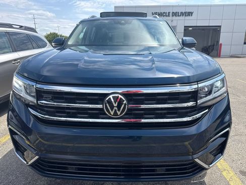 Used 2021 Volkswagen Atlas SEL R-Line AWD/4WD image 4