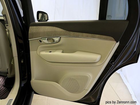 Used 2024 Volvo XC90 B6 Plus w/ Protection Package Premier image 32