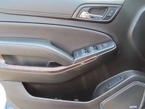 Used 2019 Chevrolet Tahoe LT AWD/4WD image 11