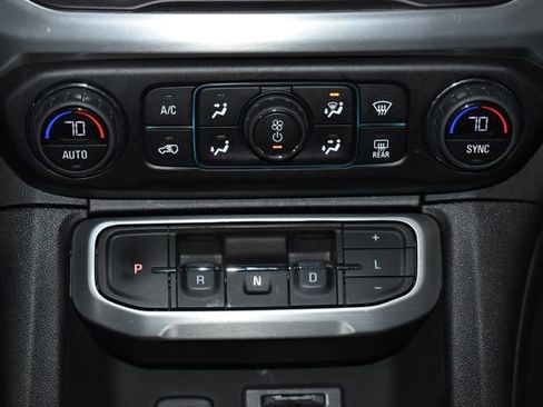 Used 2023 GMC Acadia SLT image 18