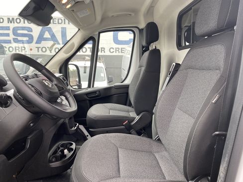Used 2025 RAM ProMaster 1500 FWD image 12