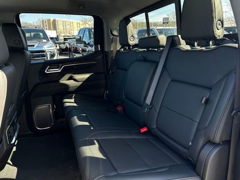 New 2026 GMC Sierra 1500 Denali w/ Denali Reserve Package AWD/4WD image 31