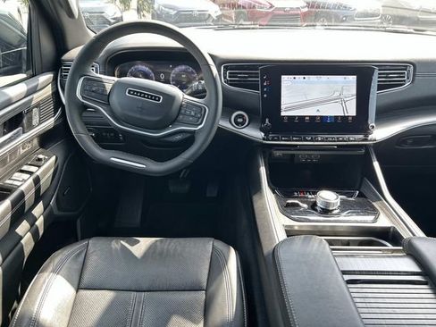Used 2024 Jeep Wagoneer L Series II w/ Flexible Seating Group AWD/4WD image 17