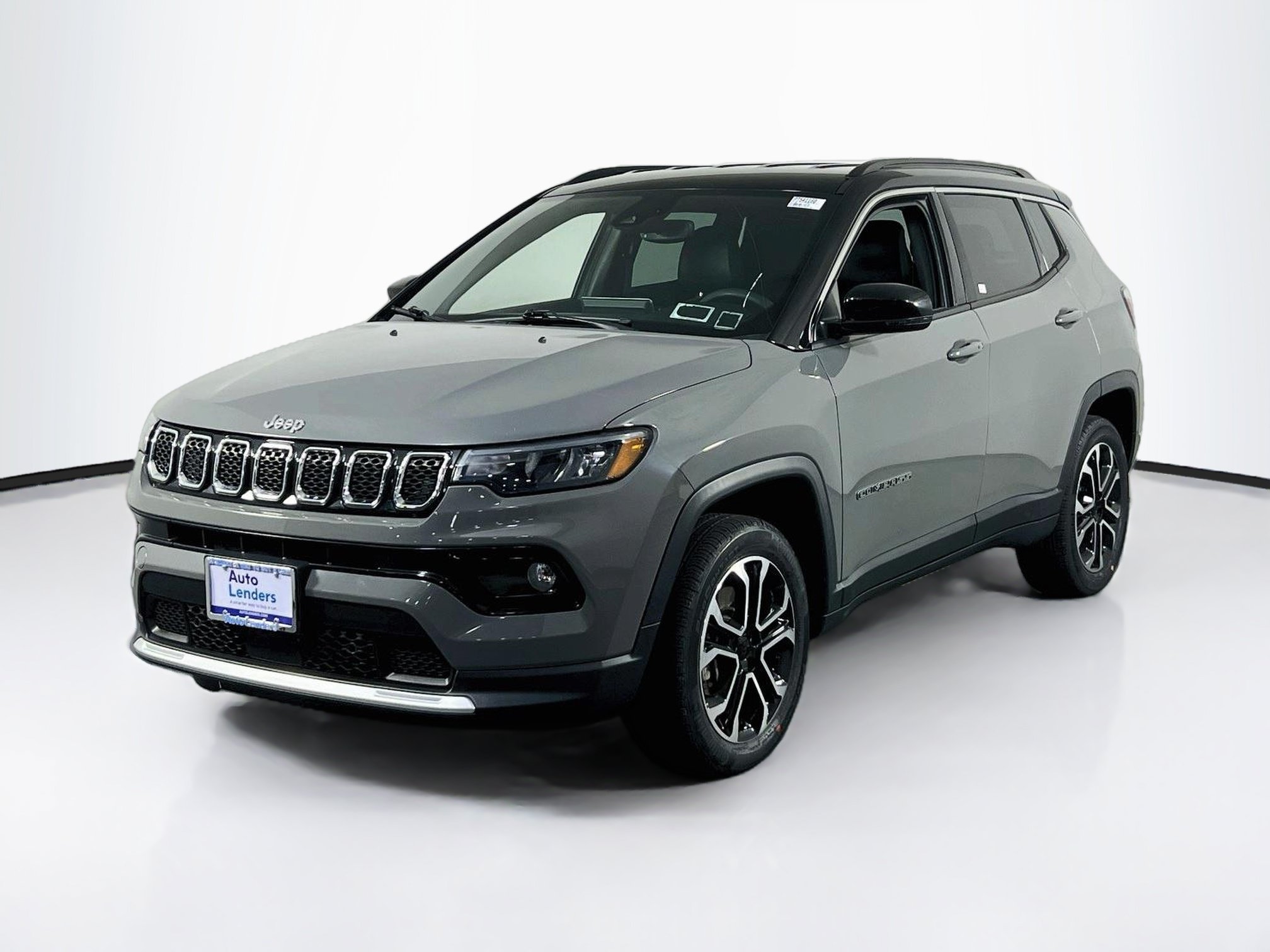 Used 2023 Jeep Compass Limited AWD/4WD image 1