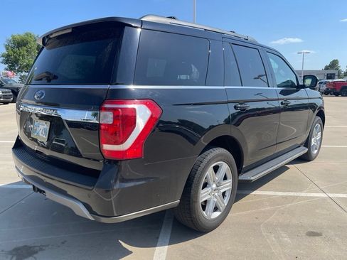 Used 2020 Ford Expedition XLT w/ Equipment Group 202A AWD/4WD image 4
