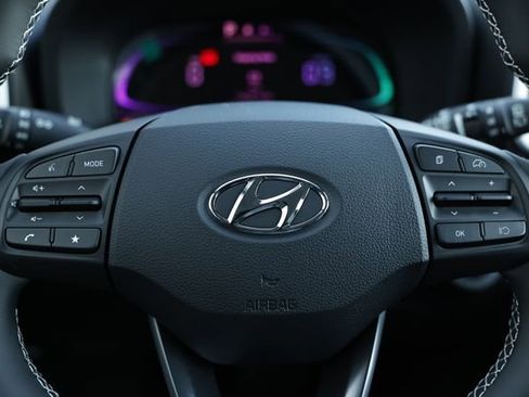 New 2025 Hyundai Venue Limited image 10