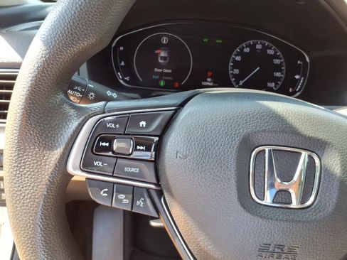 Used 2019 Honda Accord LX image 9