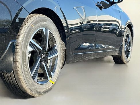 New 2025 Nissan Sentra SV image 12