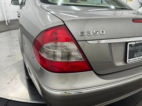 Used 2009 Mercedes-Benz E 350 Sedan image 11