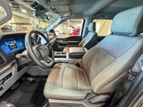 Used 2024 Ford F150 XLT w/ Mobile Office Package image 20