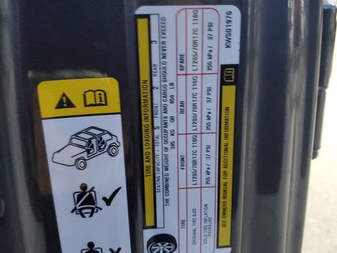 Used 2019 Jeep Wrangler Unlimited Rubicon image 33