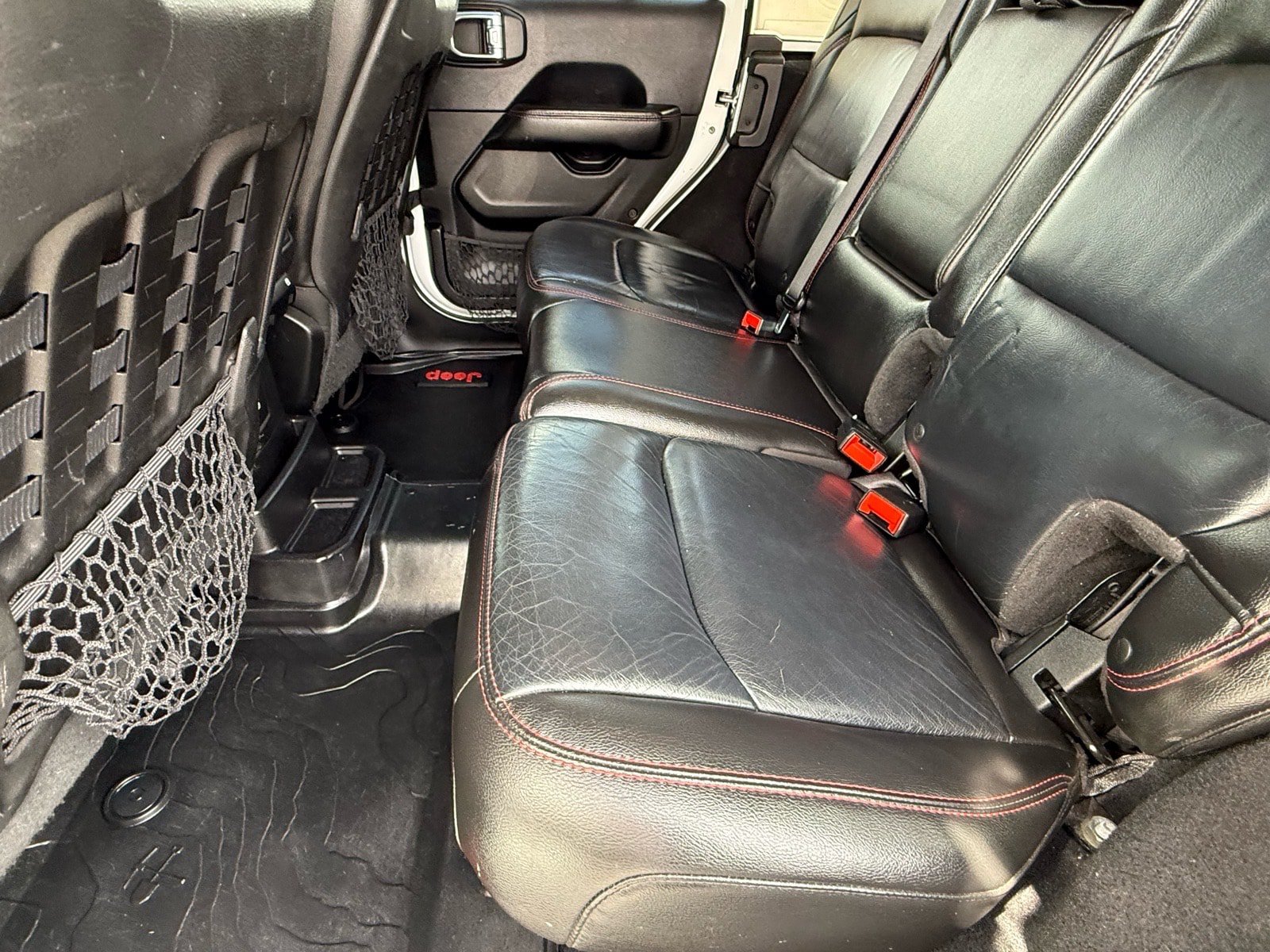 Used 2018 Jeep Wrangler Unlimited Rubicon AWD/4WD image 11