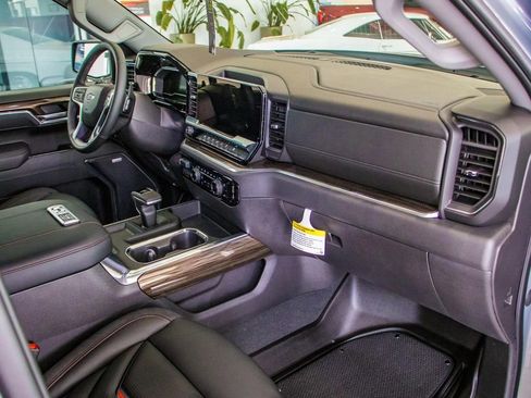 New 2025 Chevrolet Silverado 1500 RST w/ Convenience Package II AWD/4WD image 19