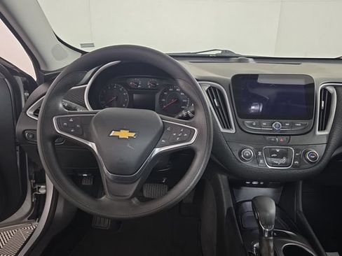Certified 2021 Chevrolet Malibu LS FWD image 12
