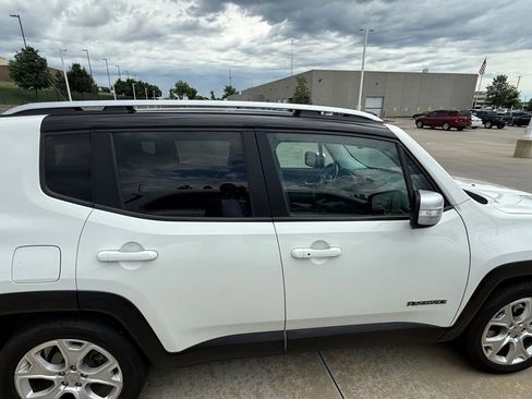 Used 2017 Jeep Renegade Limited FWD image 7