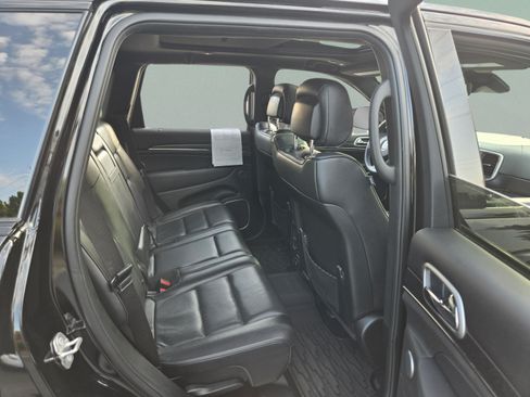Used 2018 Jeep Grand Cherokee High Altitude AWD/4WD image 28