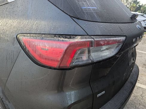 Used 2020 Ford Escape SE FWD image 18